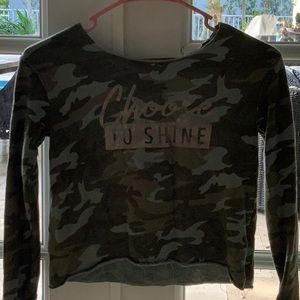 JUSTICE sweater /w cross string in the back